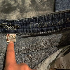 Silver Jeans distressed size 29